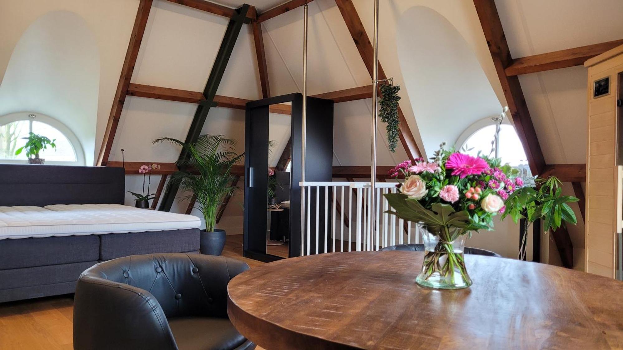 Bnb Overloon ภายนอก รูปภาพ